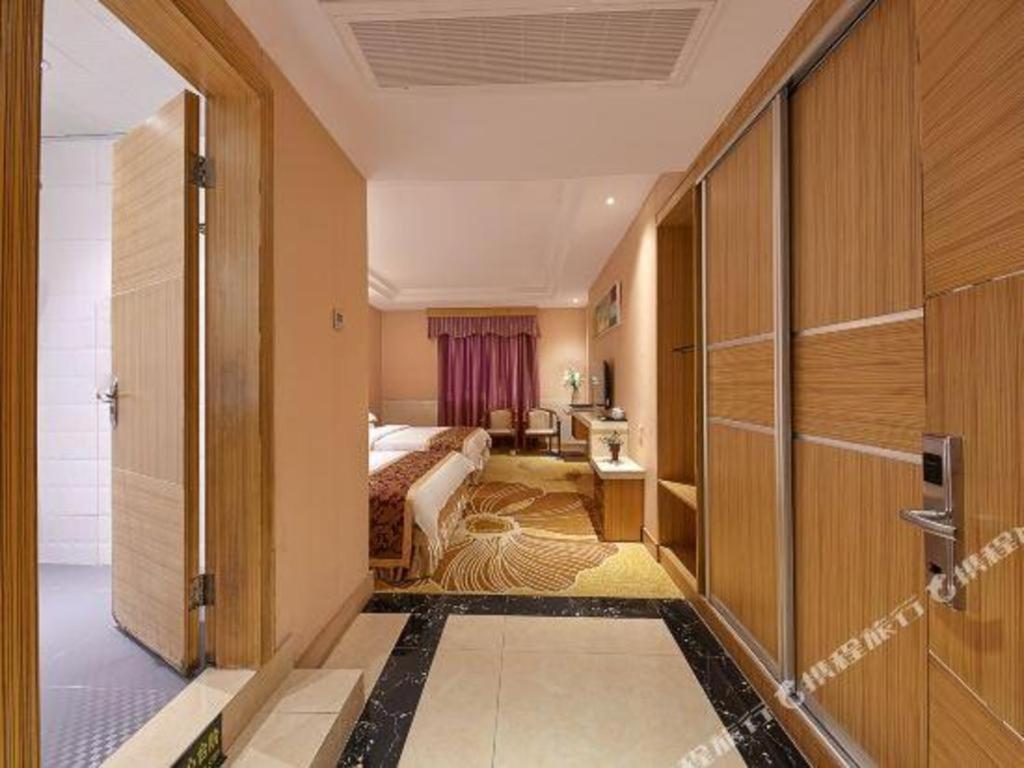 Airport Liwan Hotel Guangzhou Exterior photo