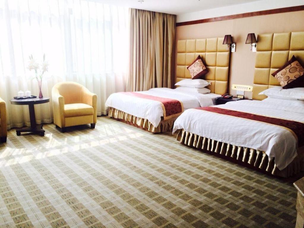 Airport Liwan Hotel Guangzhou Exterior photo