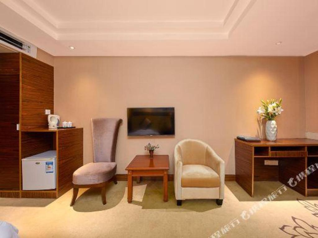 Airport Liwan Hotel Guangzhou Exterior photo