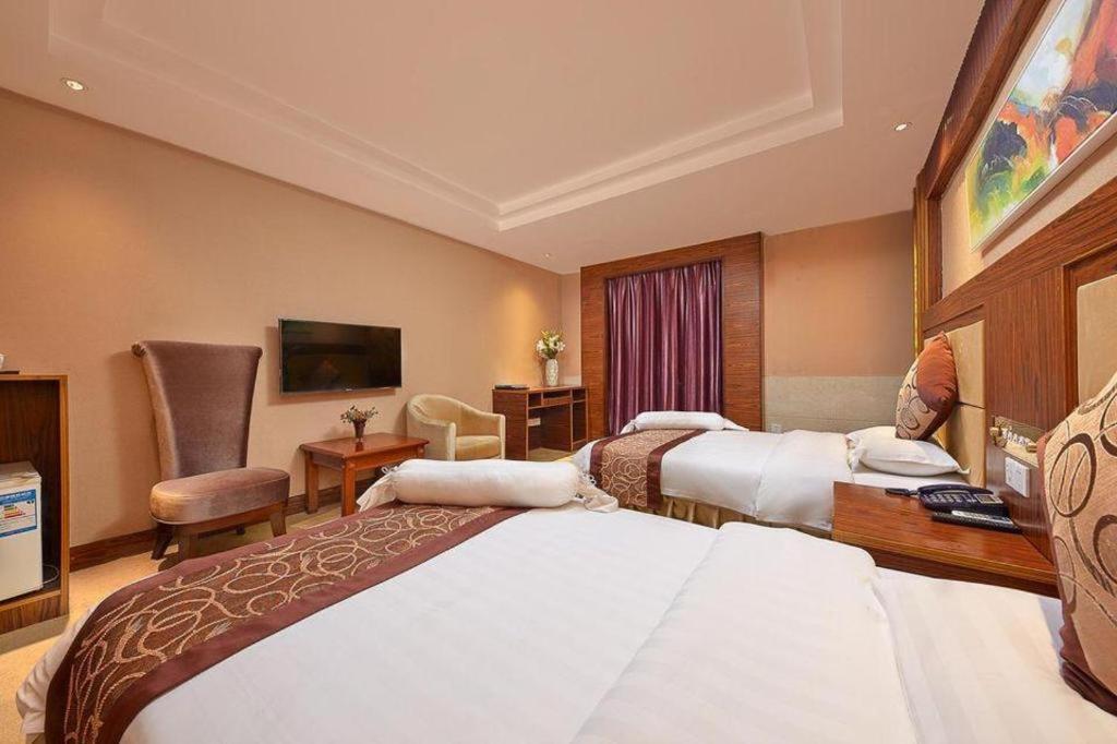 Airport Liwan Hotel Guangzhou Exterior photo
