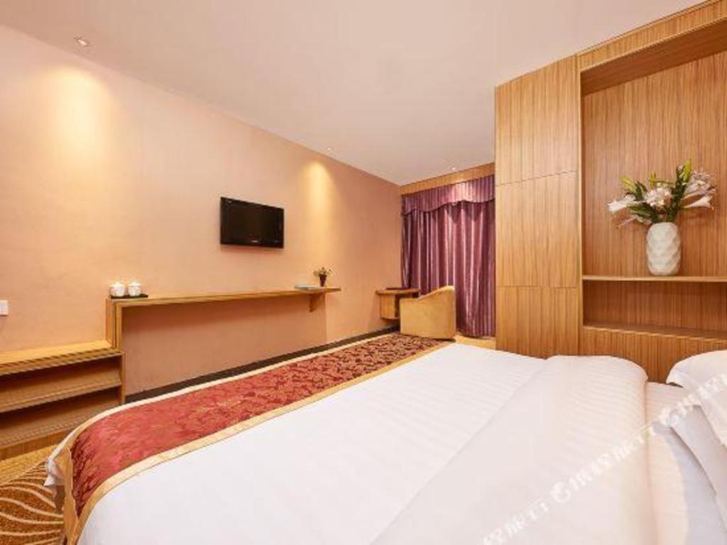 Airport Liwan Hotel Guangzhou Exterior photo