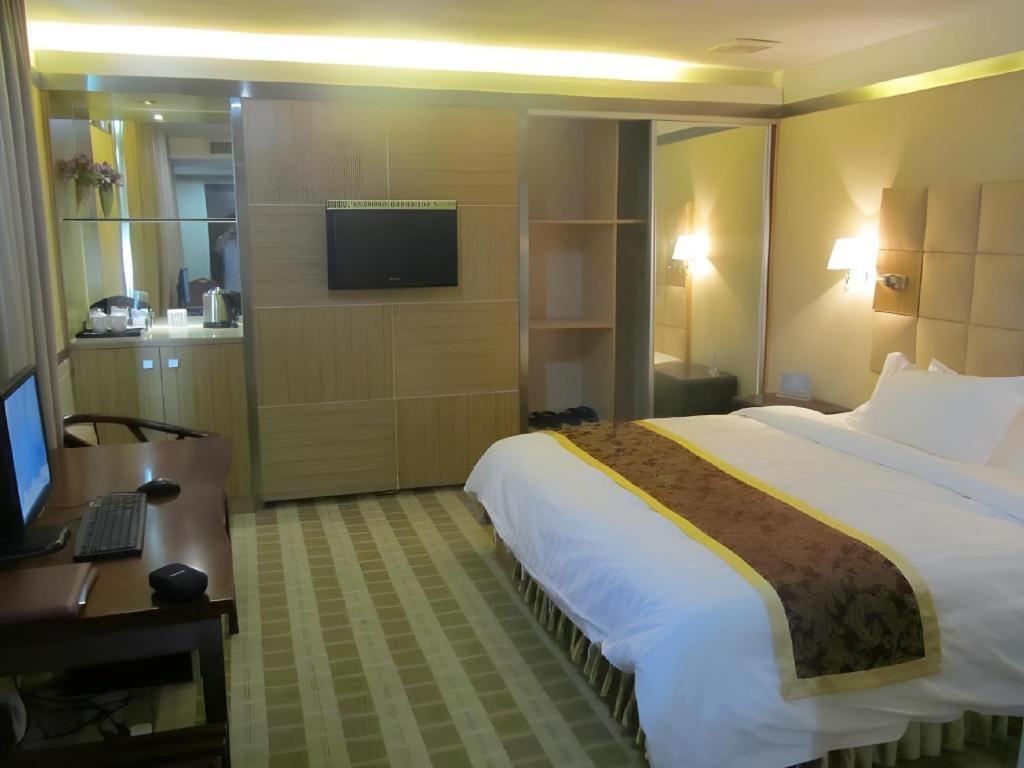 Airport Liwan Hotel Guangzhou Exterior photo