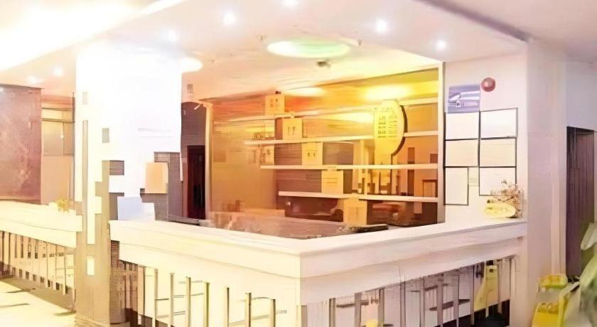 Airport Liwan Hotel Guangzhou Exterior photo