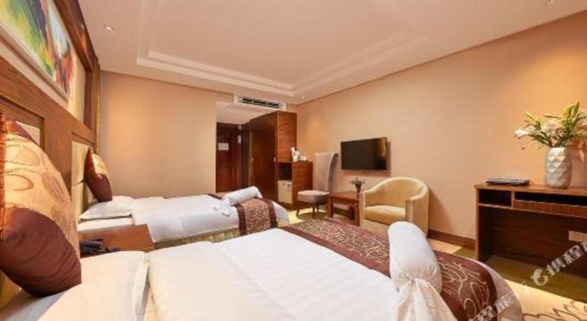 Airport Liwan Hotel Guangzhou Exterior photo
